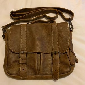 ROOTS Canada Leather Crossbody Small Messenger Bag